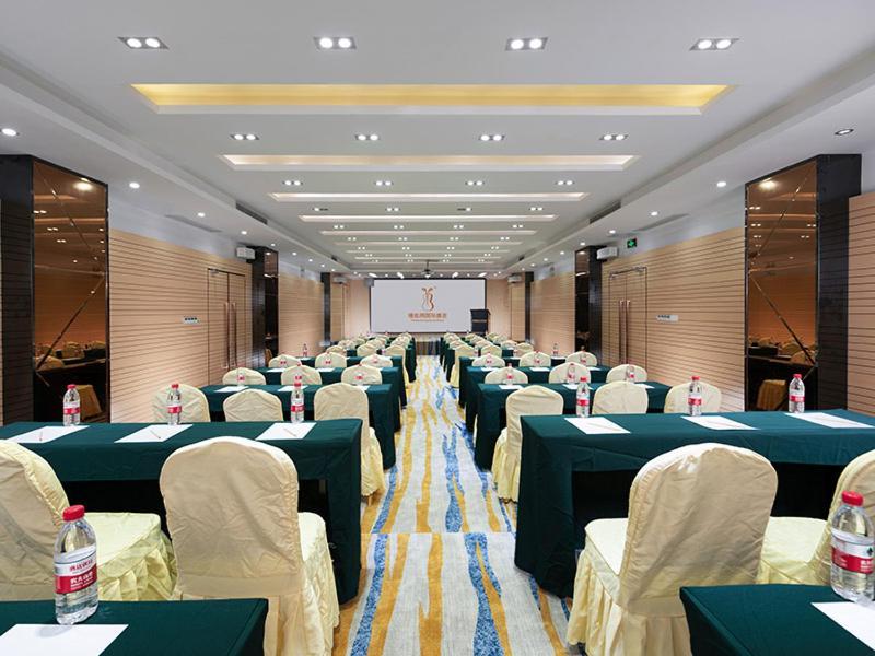 Vienna Hotel Shiyan Guangming Road Шэньчжэнь Экстерьер фото